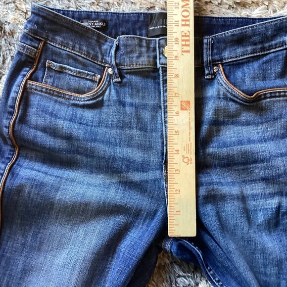 White House Black Market Every Day Soft Slim Ankle High Rise Jeans Women’s 8 - Picture 5 of 8